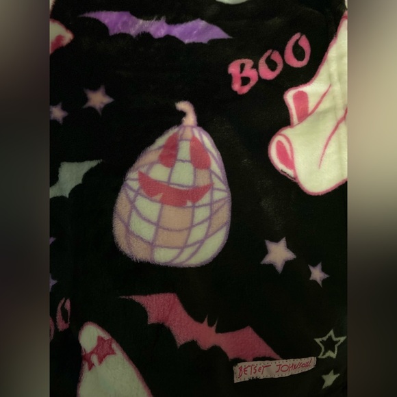 Betsey Johnson Disco Halloween throw - Picture 3 of 3